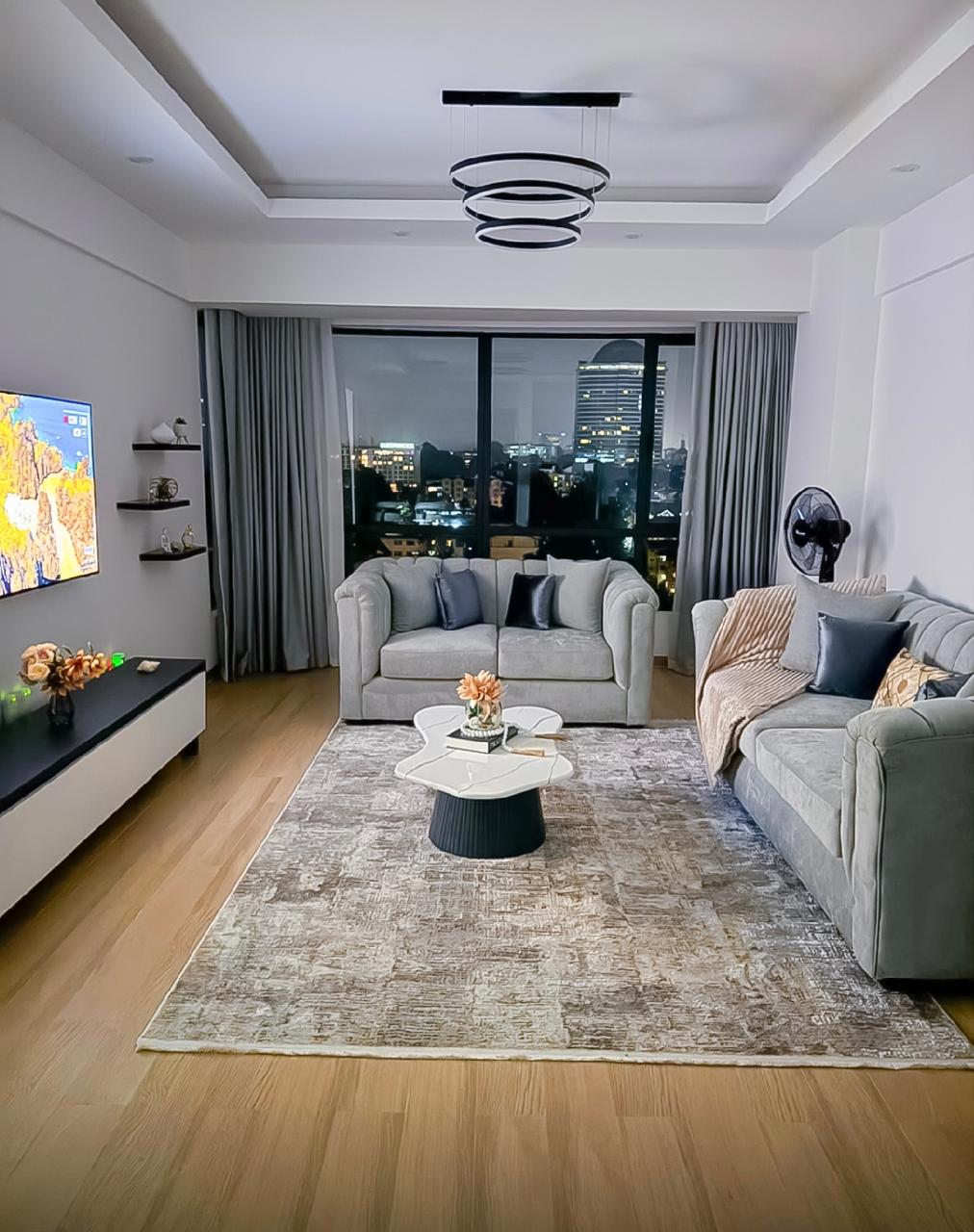A TWO BEDROOM FURNISHED APARTMENT TO LET IN WESTLANDS