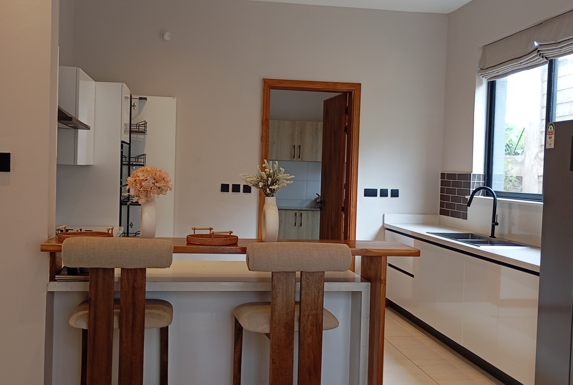 A FOUR BEDROOM TOWNHOUSE FOR SALE IN LORESHO