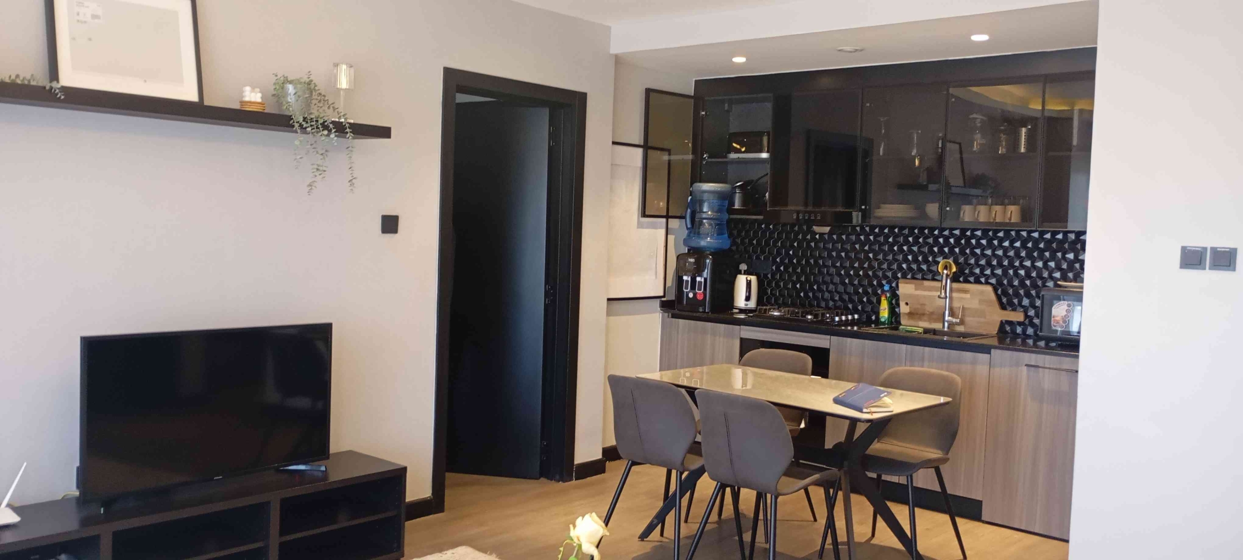 IMG_20251202_132749_11zon A TWO BEDROOM FURNISHED APARTMENT TO LET IN WESTLANDS