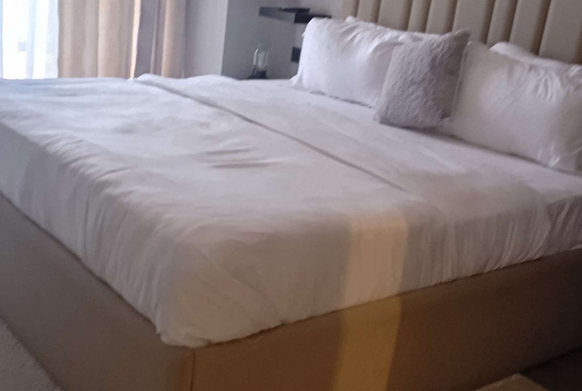 A TWO BEDROOM FURNISHED APARTMENT TO LET IN WESTLANDS