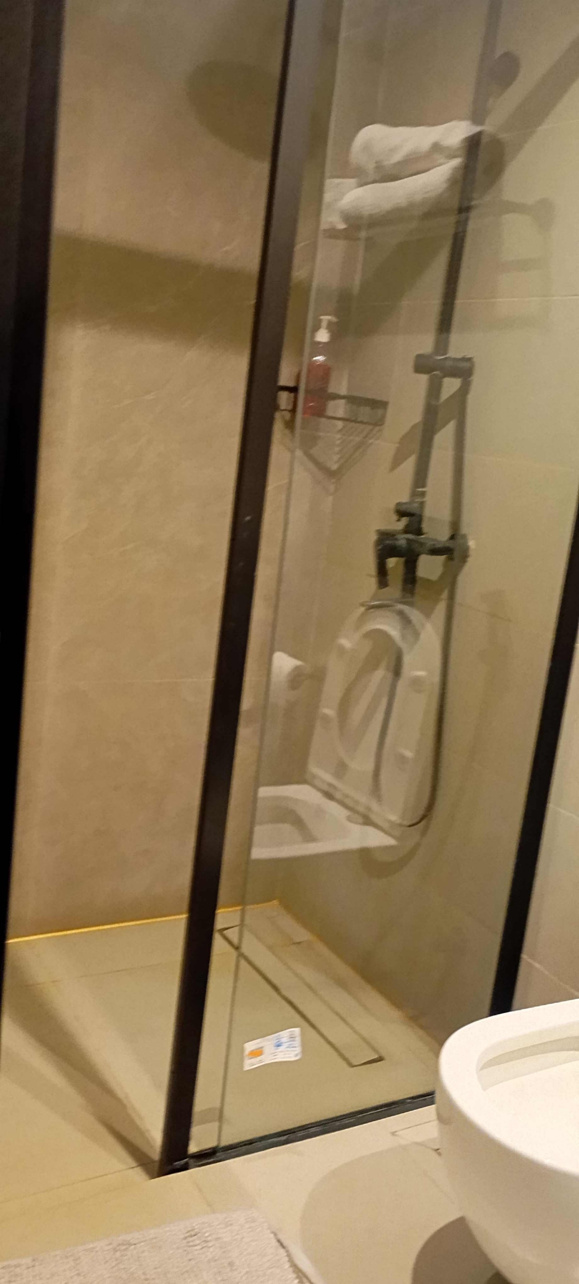 IMG_20251202_132954_11zon A TWO BEDROOM FURNISHED APARTMENT TO LET IN WESTLANDS