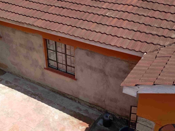 A BUNGALOW(WITH AN EXTENSION OF APARTMENTS) FOR SALE IN ONGATA RONGAI
