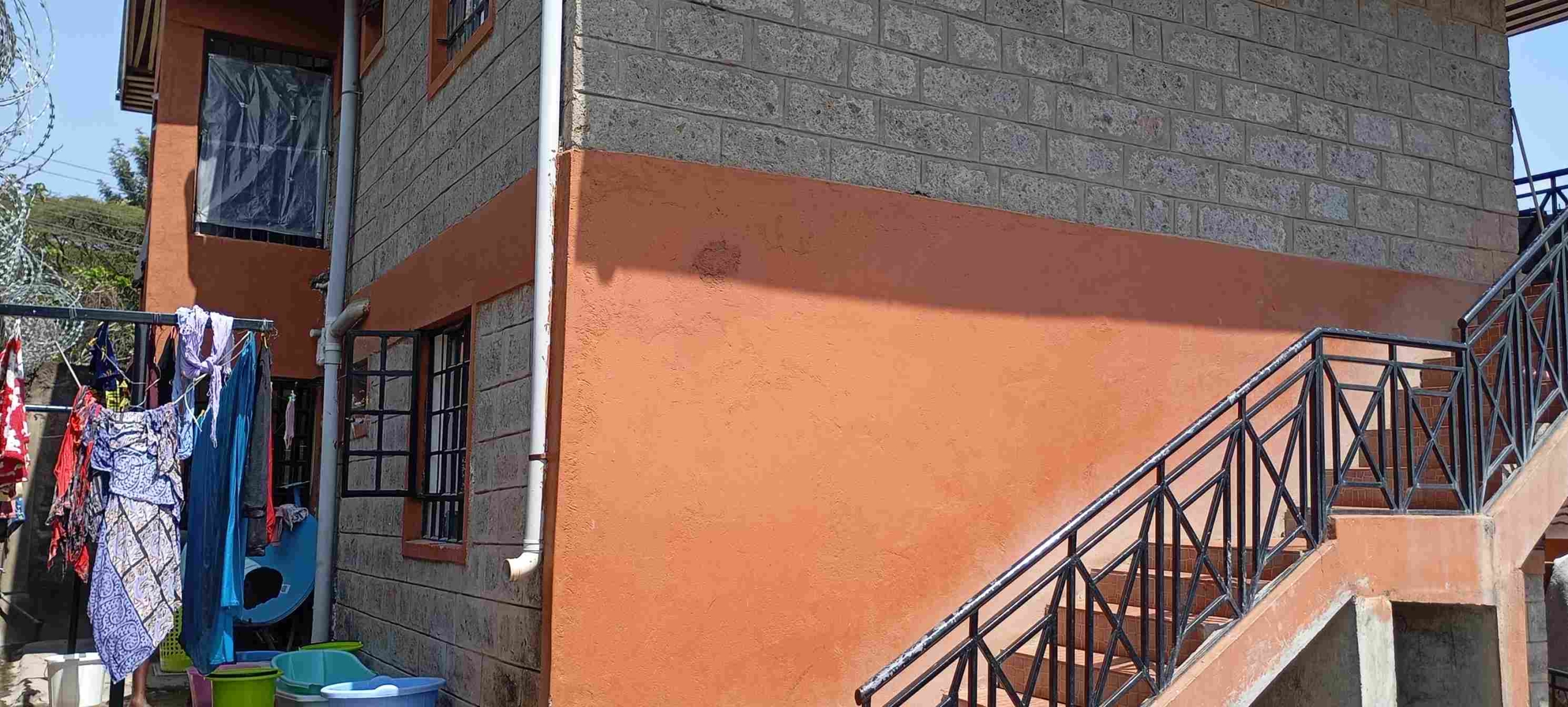 A BUNGALOW(WITH AN EXTENSION OF APARTMENTS) FOR SALE IN ONGATA RONGAI