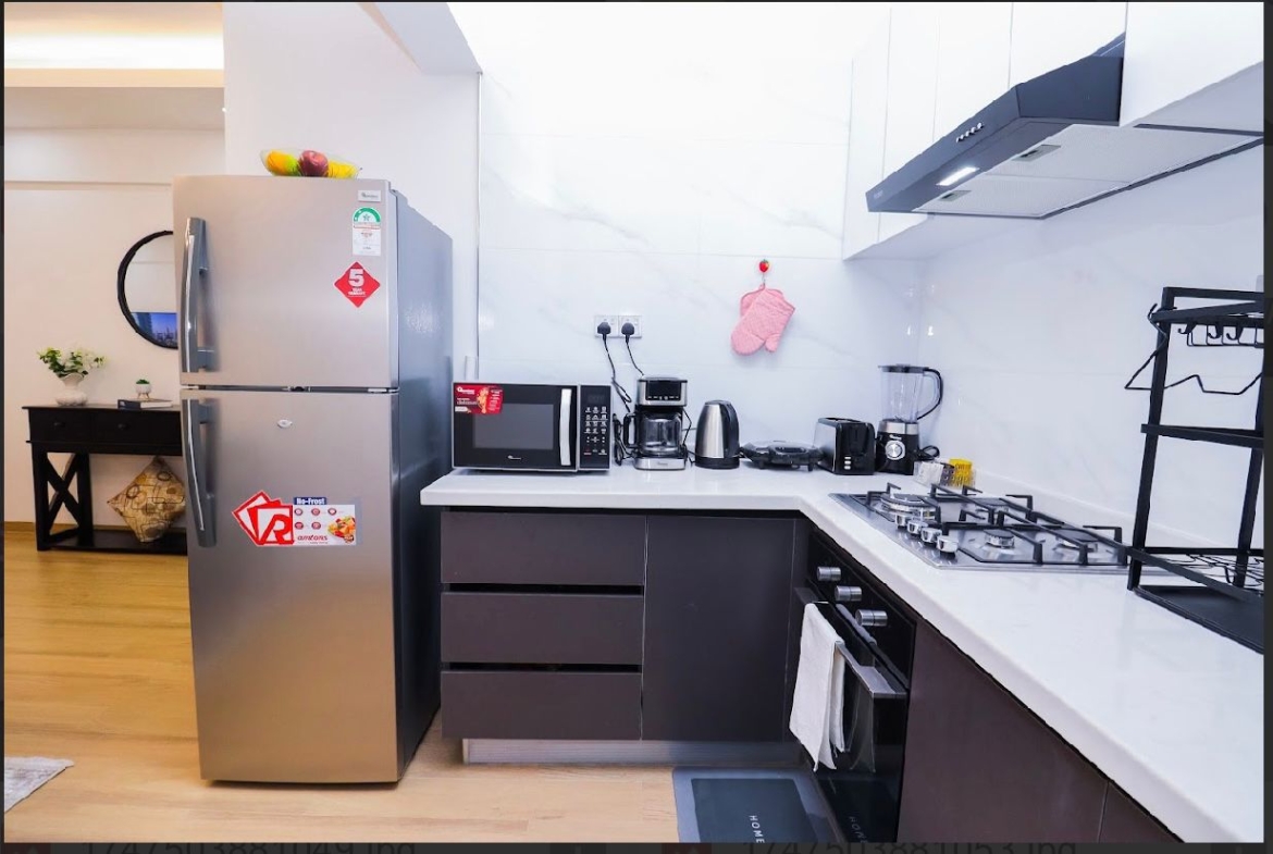 A TWO BEDROOM FURNISHED APARTMENT TO LET IN WESTLANDS