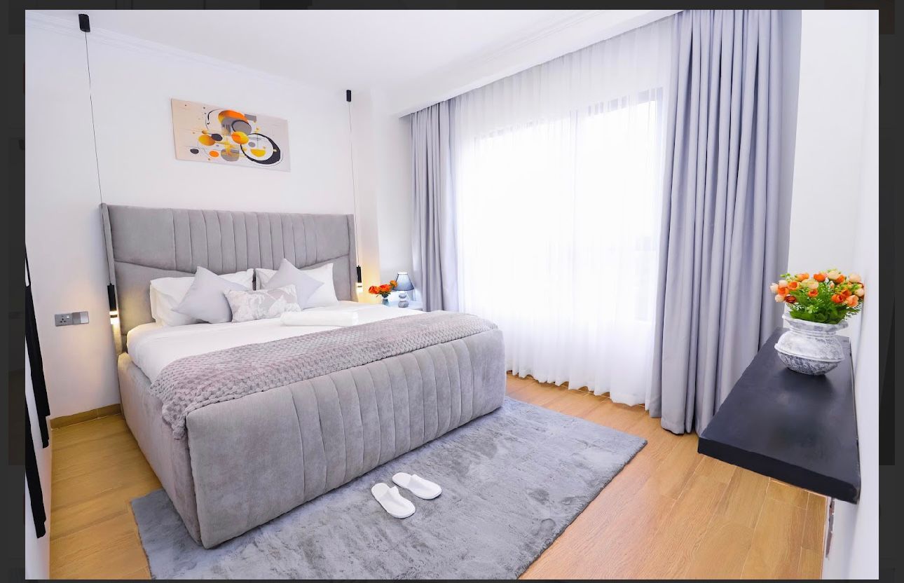 A TWO BEDROOM FURNISHED APARTMENT TO LET IN WESTLANDS