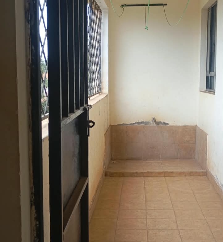 A Three Bedroom All ensuite apartment to let in Thindigua