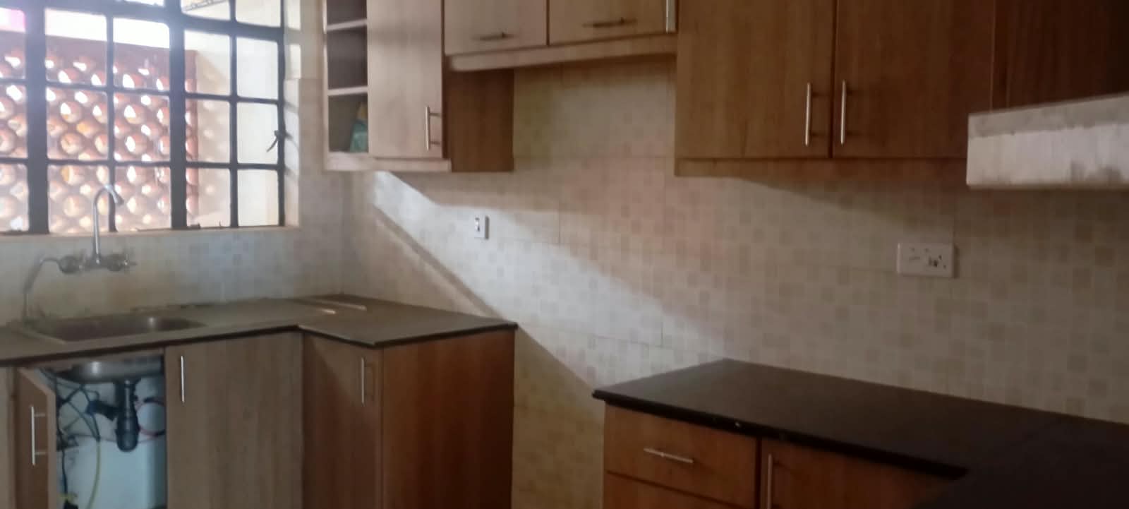 WhatsApp Image 2026-09-10 at 11.28.15 (1) A 3 Bedroom apartment to let in Thindigua