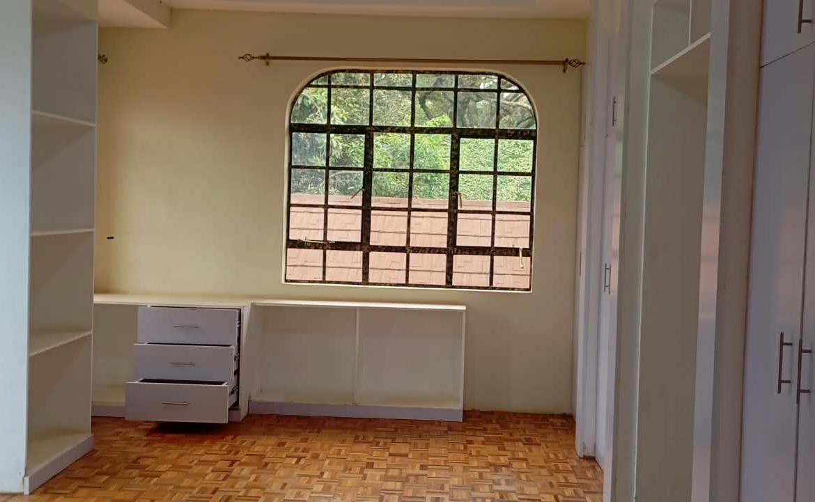 A 4 Bedroom Standalone Mansion to let in Kiambu Road