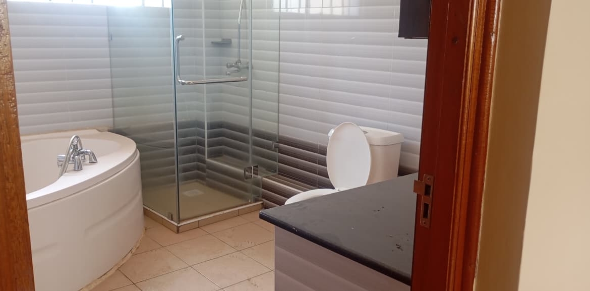 A 4 Bedroom Townhouse to let in Kitisuru-Kirawa Road