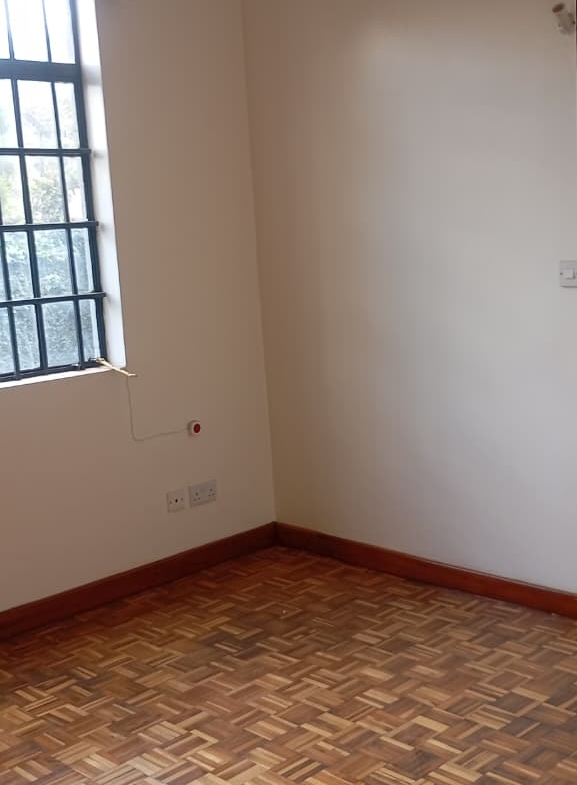 A 4 Bedroom Townhouse to let in Kitisuru-Kirawa Road