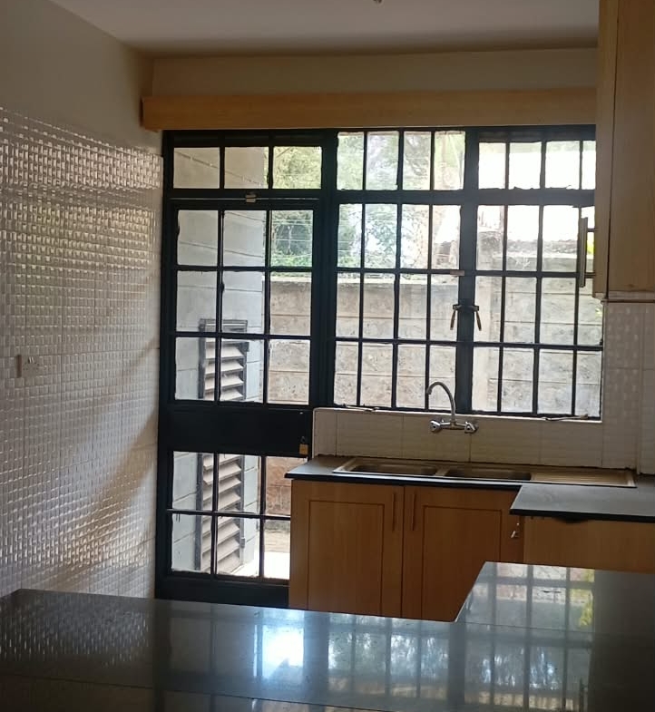 A 4 Bedroom Townhouse to let in Kitisuru-Kirawa Road