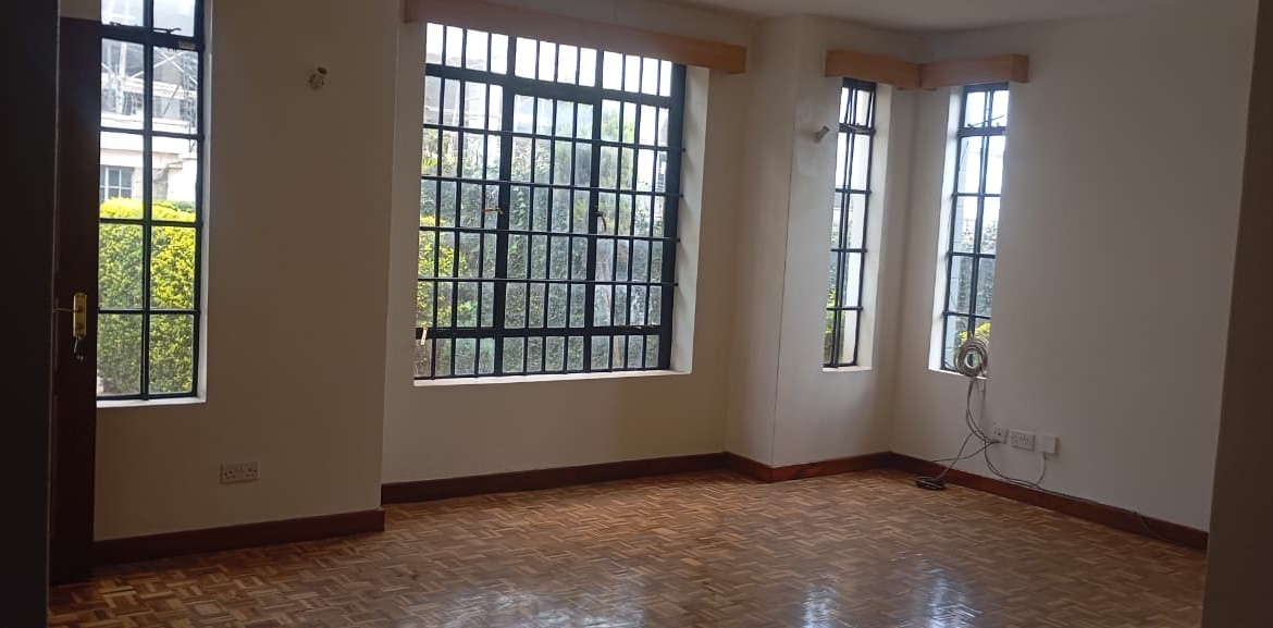 A 4 Bedroom Townhouse to let in Kitisuru-Kirawa Road